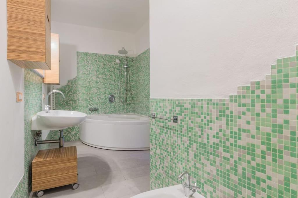 San Bartolomeo Loft Guest House Пьяченца Экстерьер фото