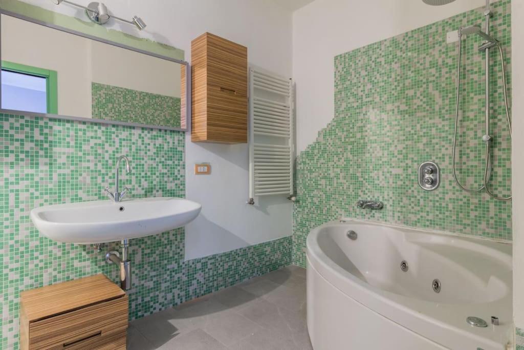 San Bartolomeo Loft Guest House Пьяченца Экстерьер фото